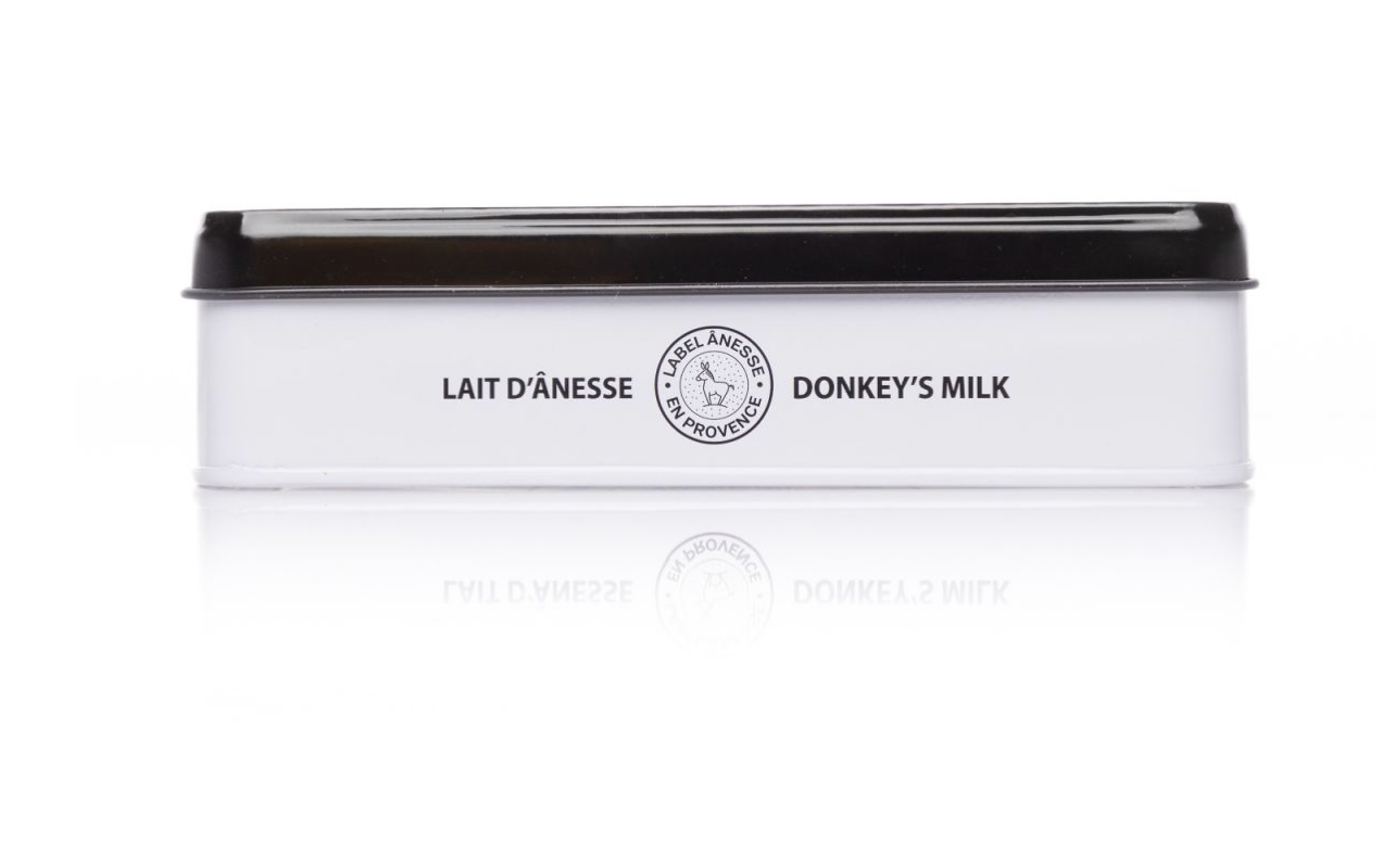 BAIGNOIRE LAIT D'ANESSE NOIR ET BLANC